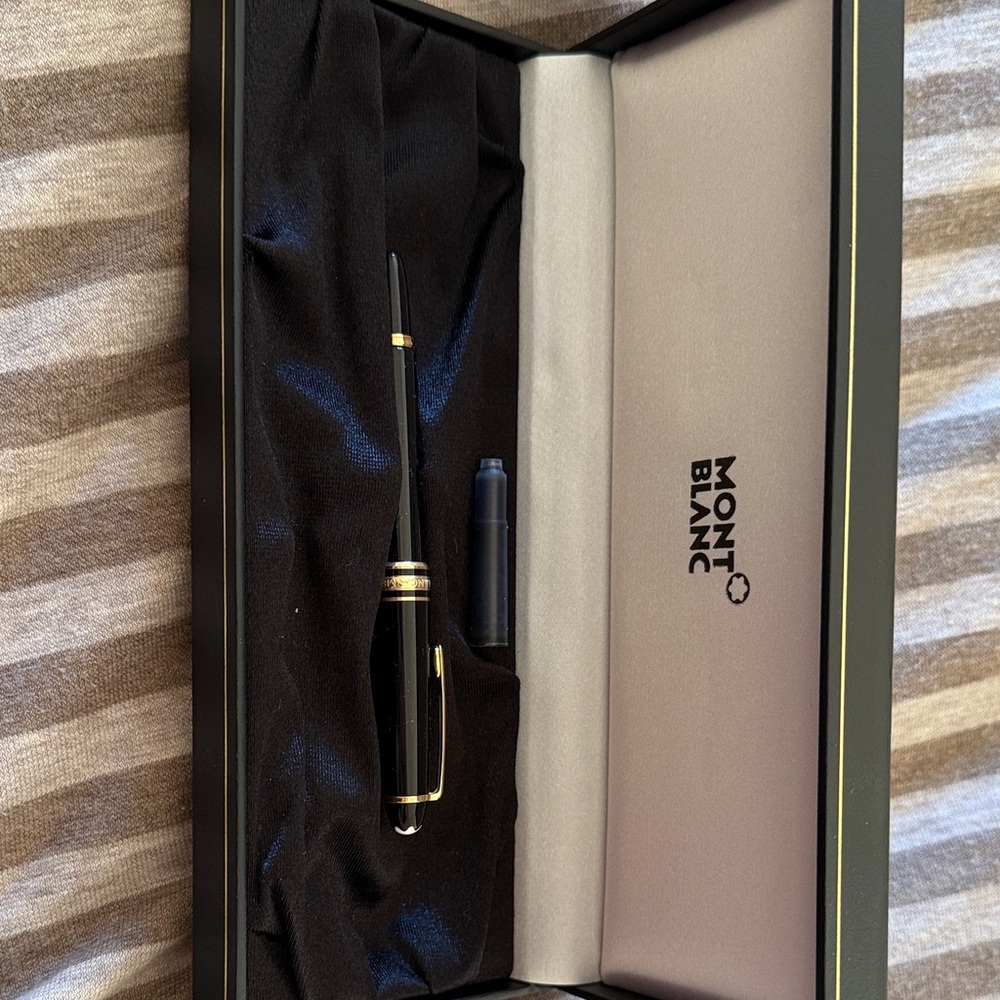 Montblanc Luxury Black and Gold Pen Set